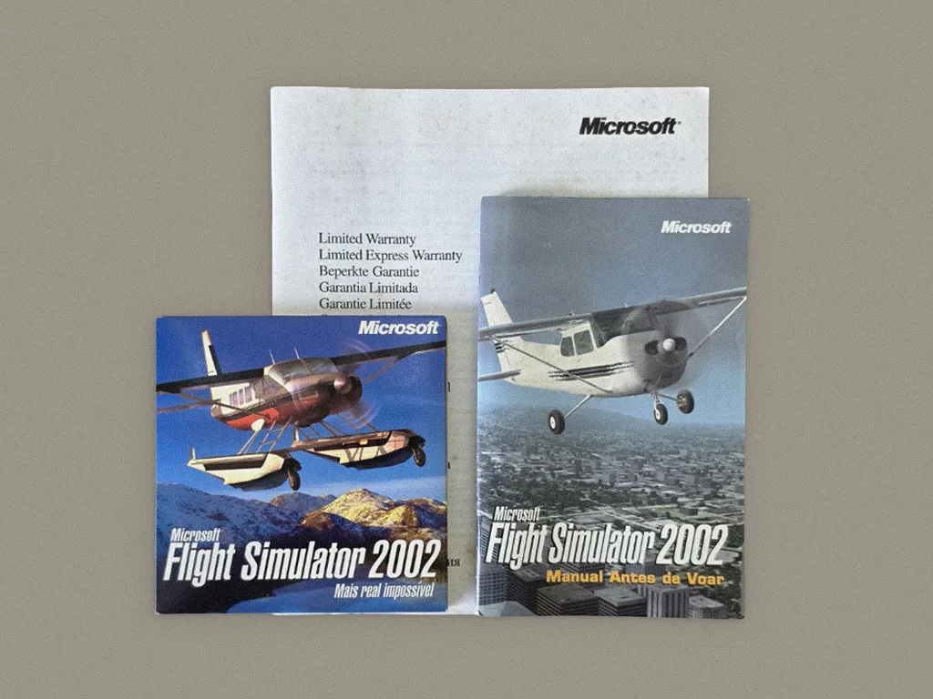Microsoft Flight Simulator 2002 box contents, photo 1 of 3