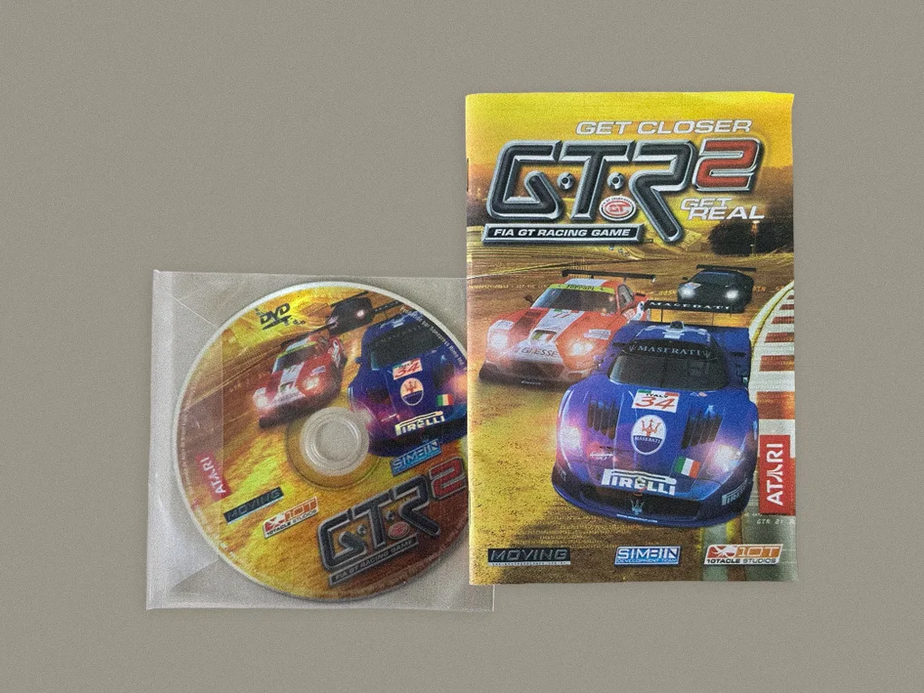 GTR 2: FIA GT Racing Game box contents, photo 1 of 1