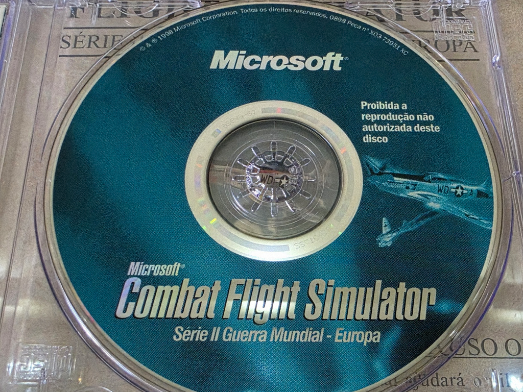 Microsoft Combat Flight Simulator: WWII Europe Series box contents, photo 2 of 3