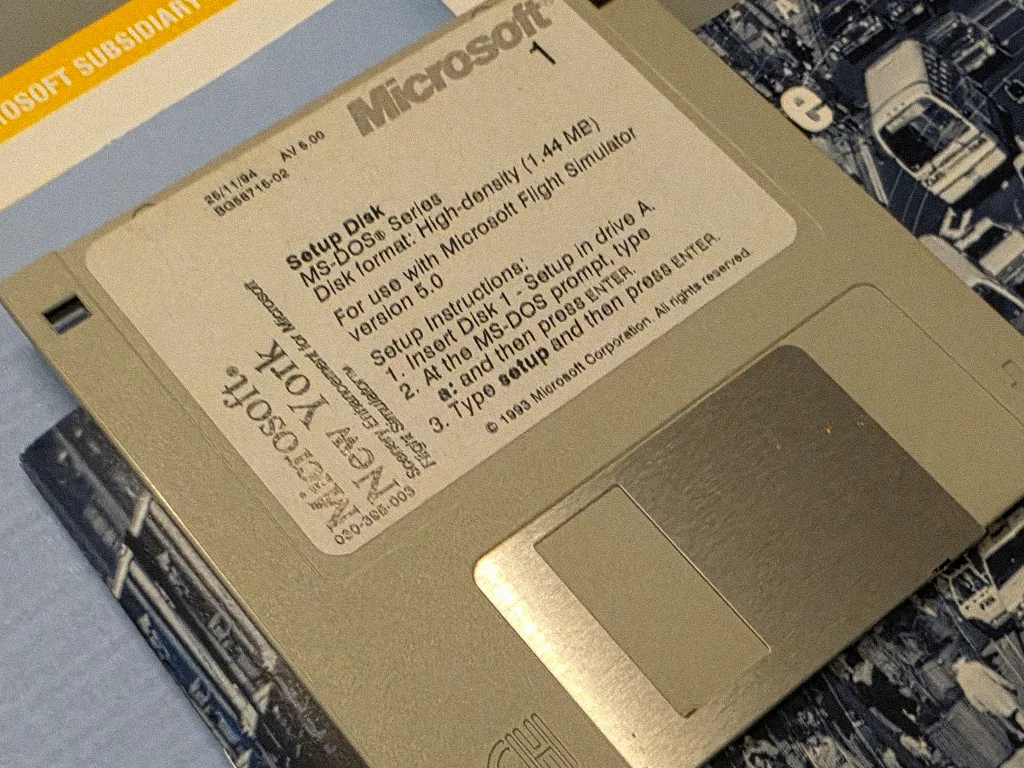 Microsoft Scenery Enhancement: New York box contents, photo 2 of 4